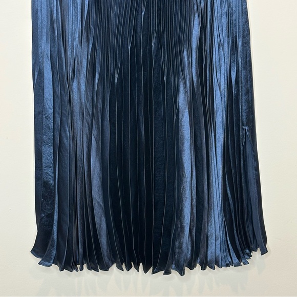 Vince Pleated Satin Midi Skirt Size 6 Evening Cocktail Classic Navy Blue - Picture 8 of 15